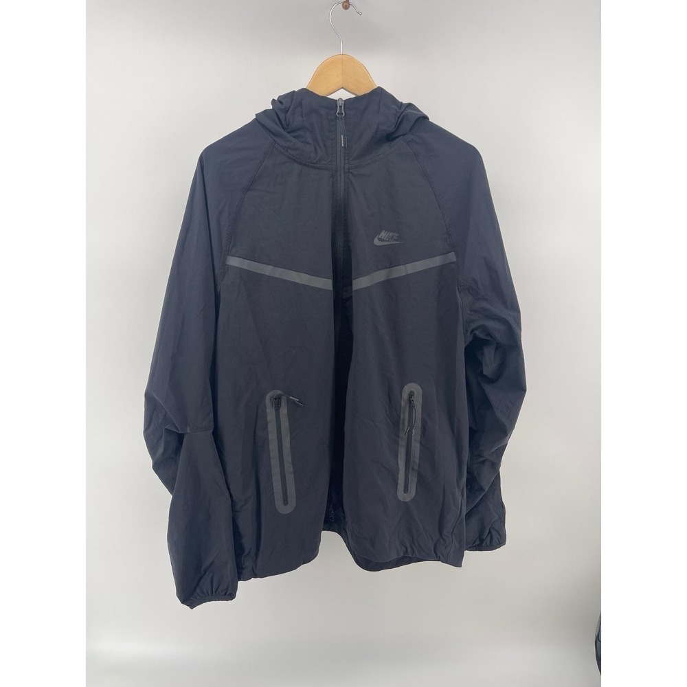 Nike Black Reflective-Trim Hooded Windbreaker Jacket. Men's Size L. Zip Pockets